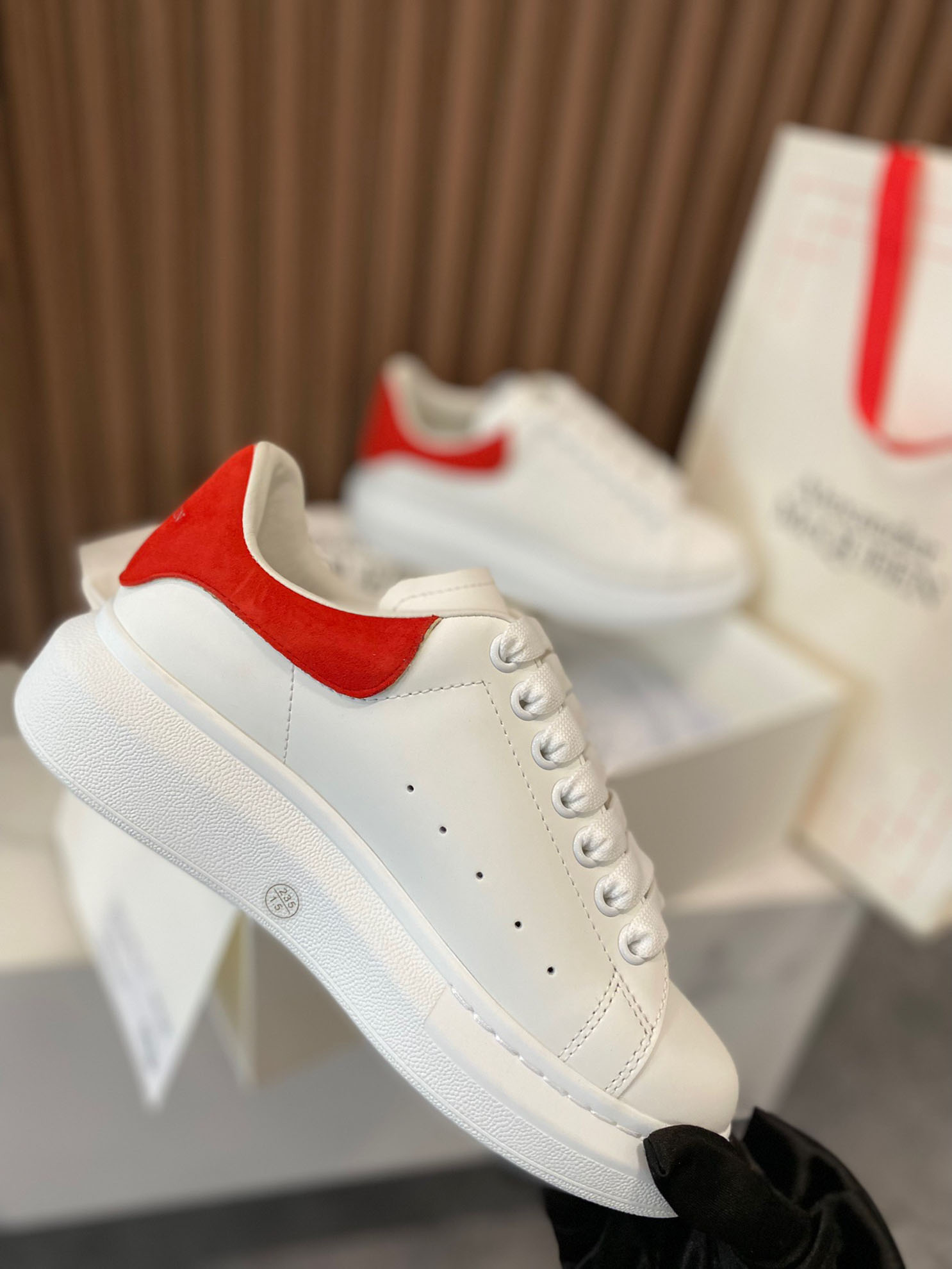 Alexander McQueen Wmns Oversized Sneaker ‘Lush Red’