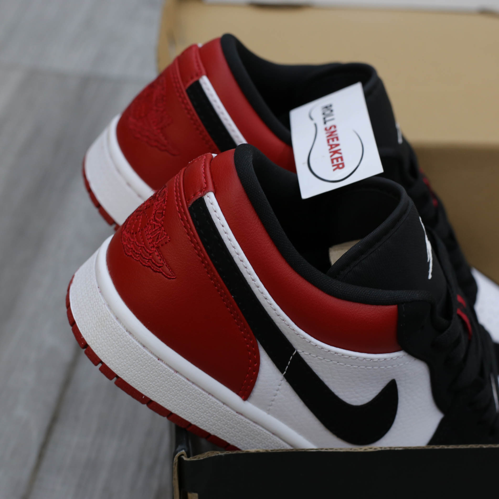 Nike Air Jordan 1 Low Black Toe