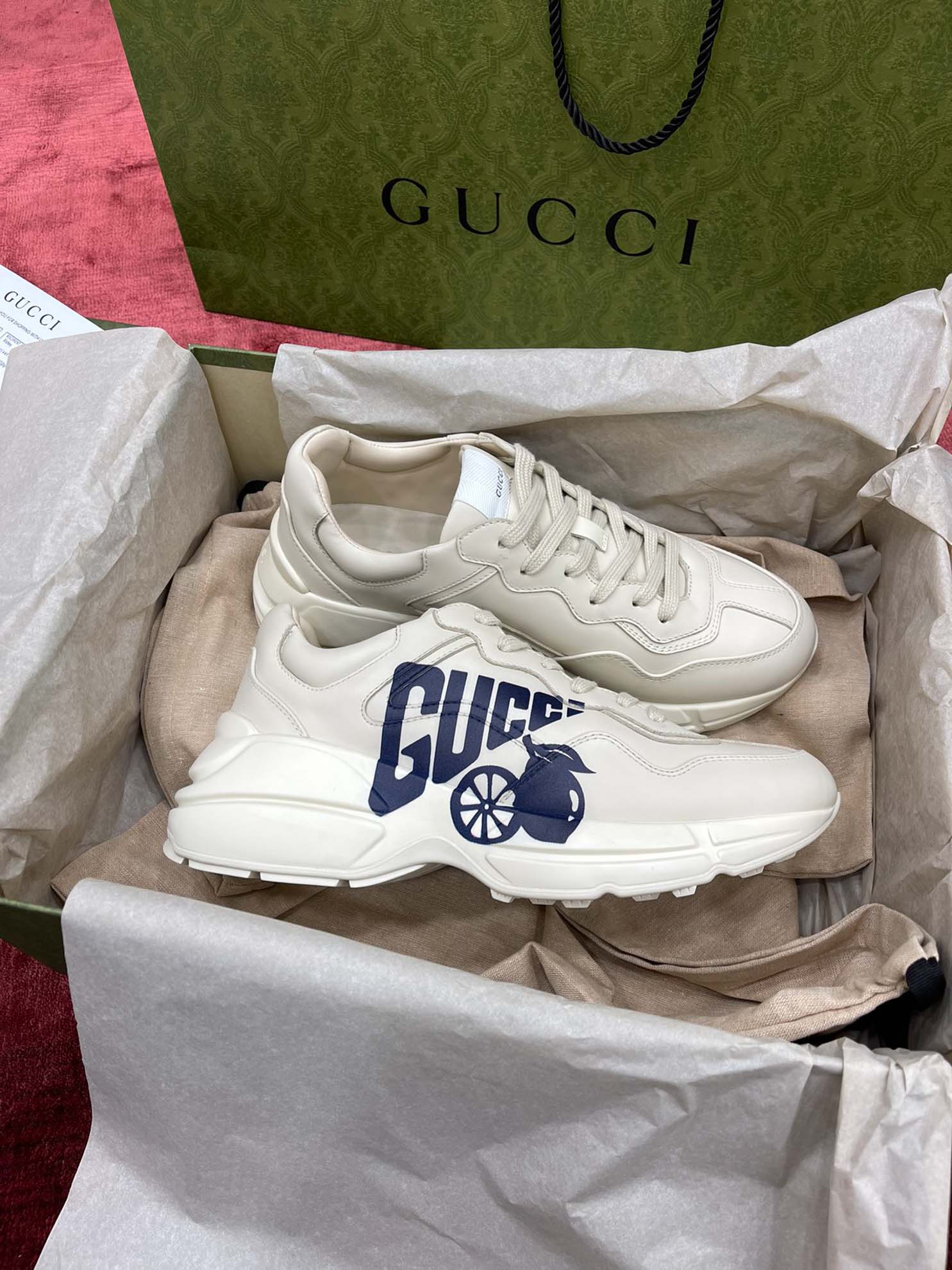 Gucci Men's Rhyton Sneaker With Lemon Blue 