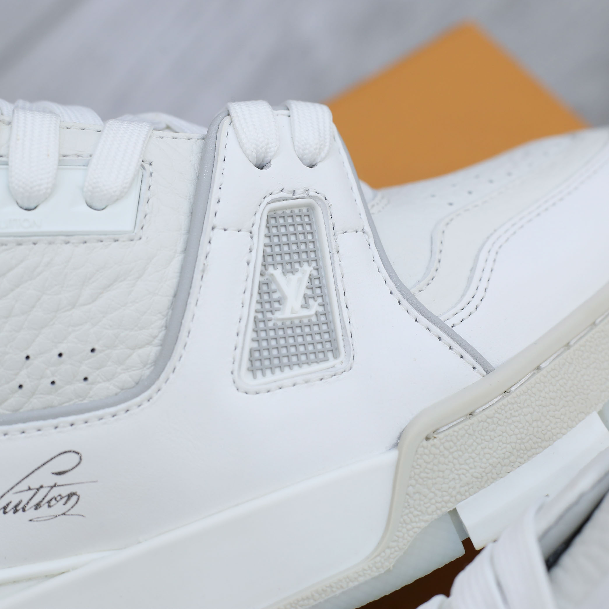 Louis Vuitton Lv Trainer #54 Signature White 