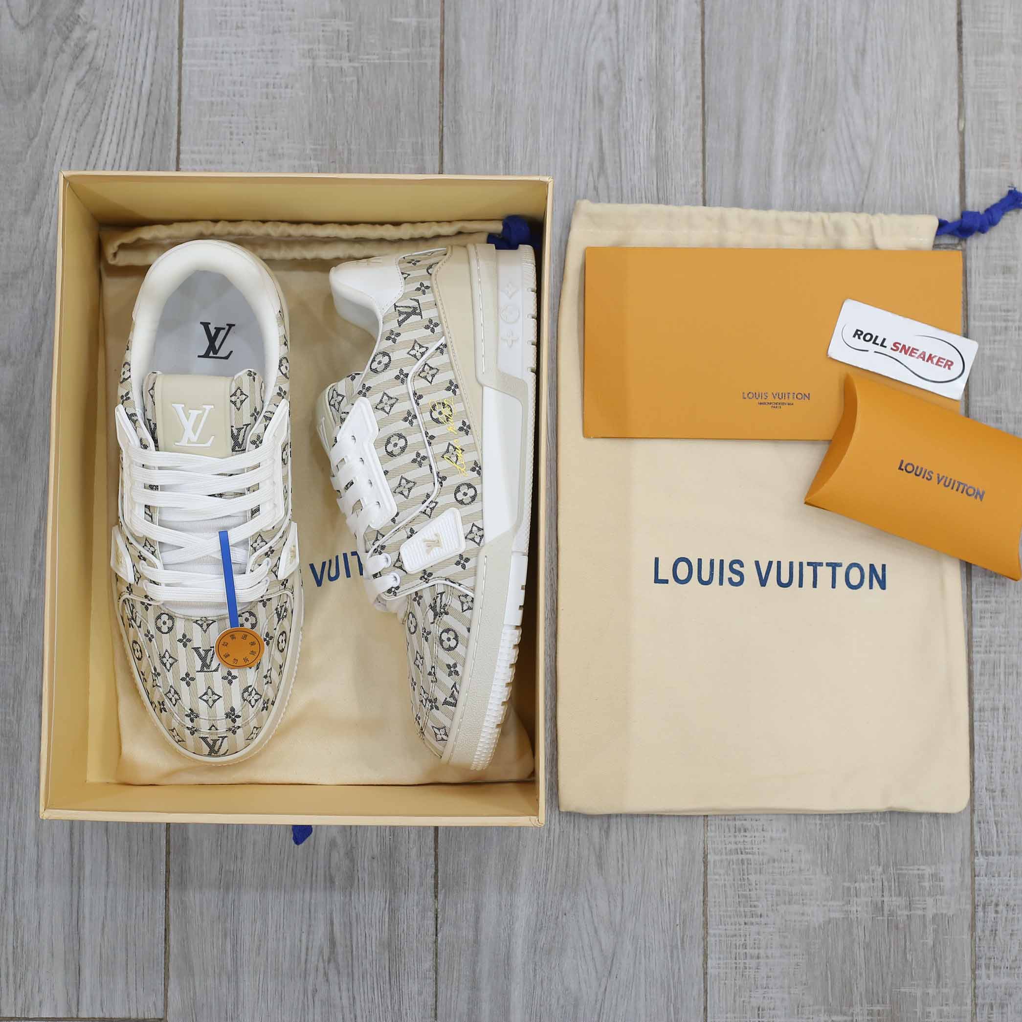 Louis Vuitton Trainer họa tiết monogram 