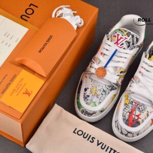 Louis Vuitton Trainer với Vintage Comics