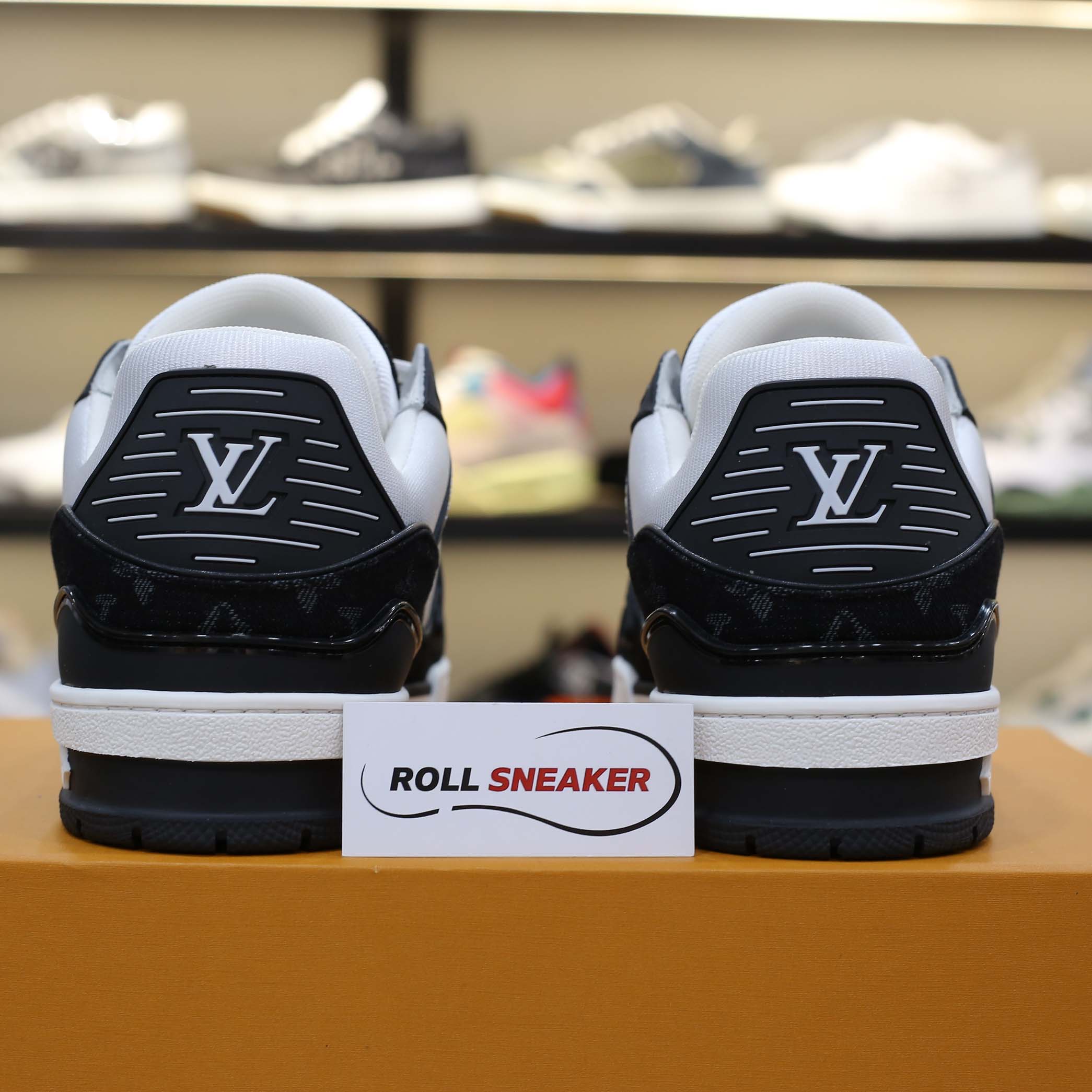 Giày Louis Vuitton LV Trainer Monogram Denim Black