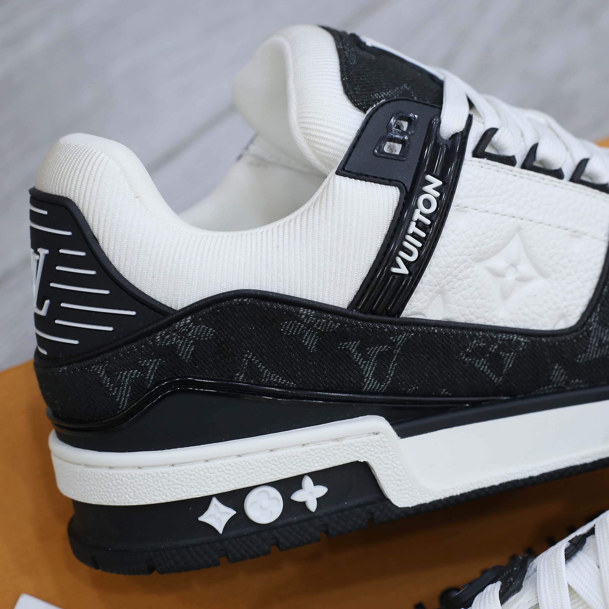 Giày Louis Vuitton LV Trainer Monogram Denim Black đen