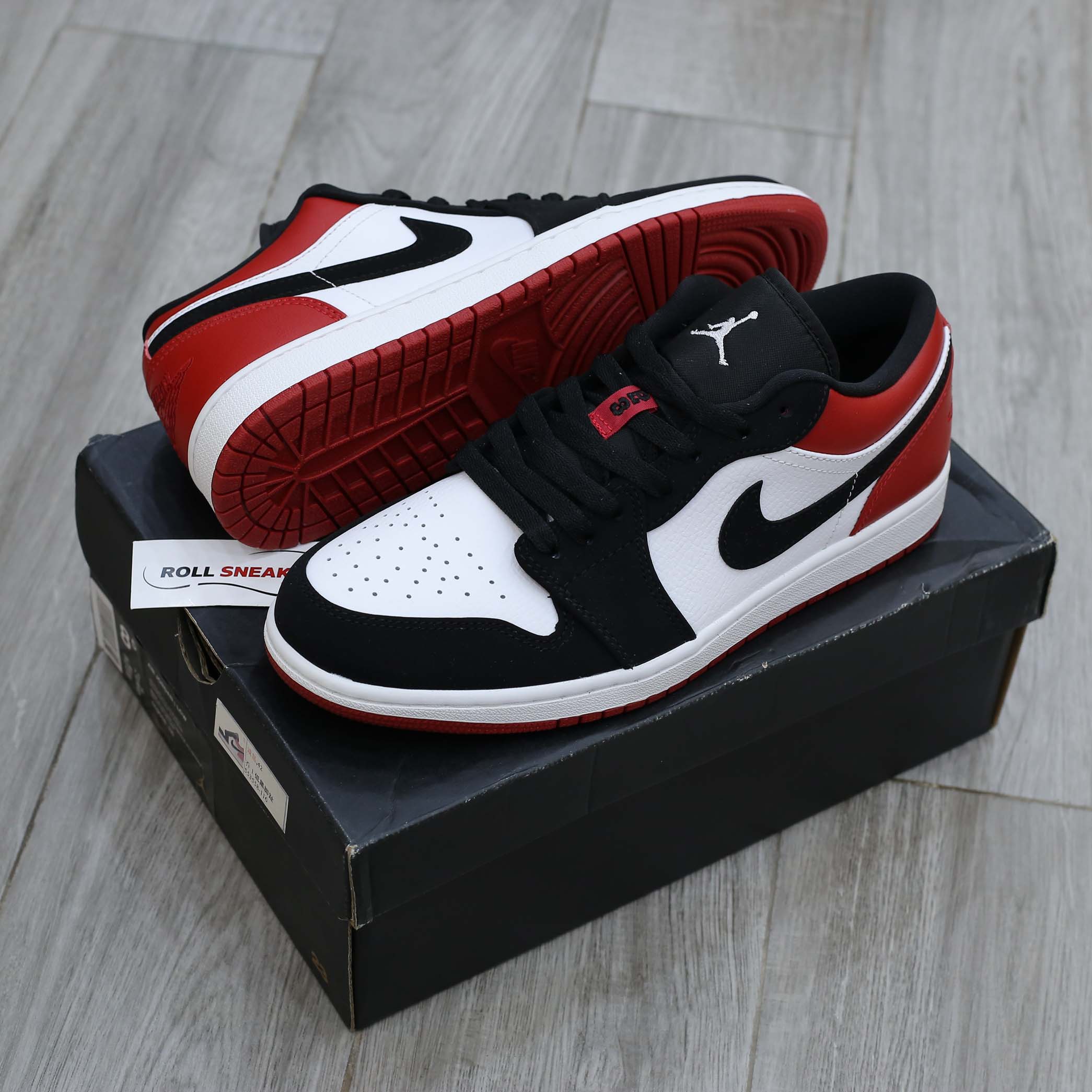 Nike Air Jordan 1 Low Black Toe