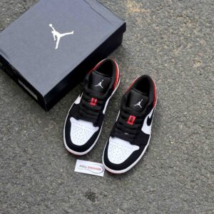 Nike Air Jordan 1 Low Black Toe