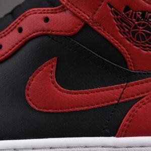 Nike Air Jordan 1 Mid ‘Banned’ 2020