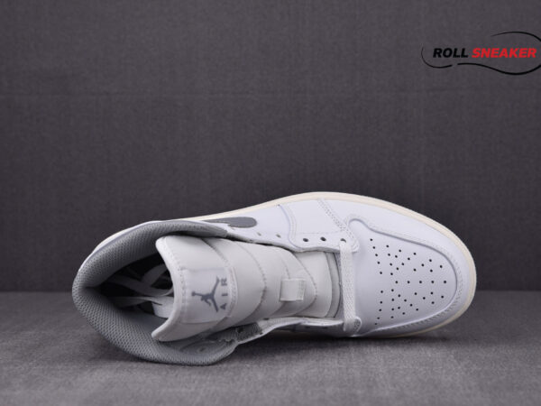 Nike Air Jordan 1 ‘Mid White Stealth’