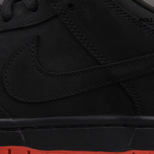 Nike SB Dunk Low Black Pigeon