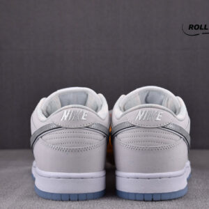 Nike SB Dunk Low “White Lobster”