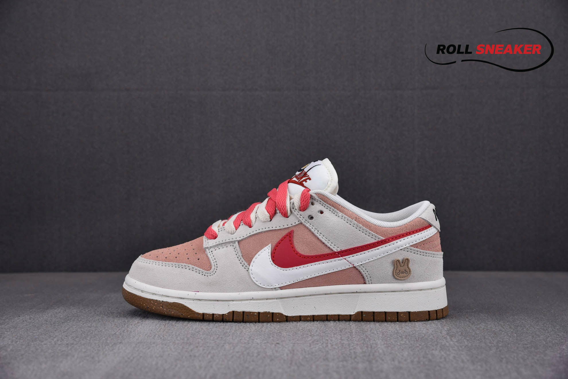Nike SB Dunk Low Year Of The Rabbit Pink Grey