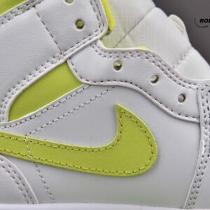 Nike Wmns Air Jordan 1 Mid 'White Lime'