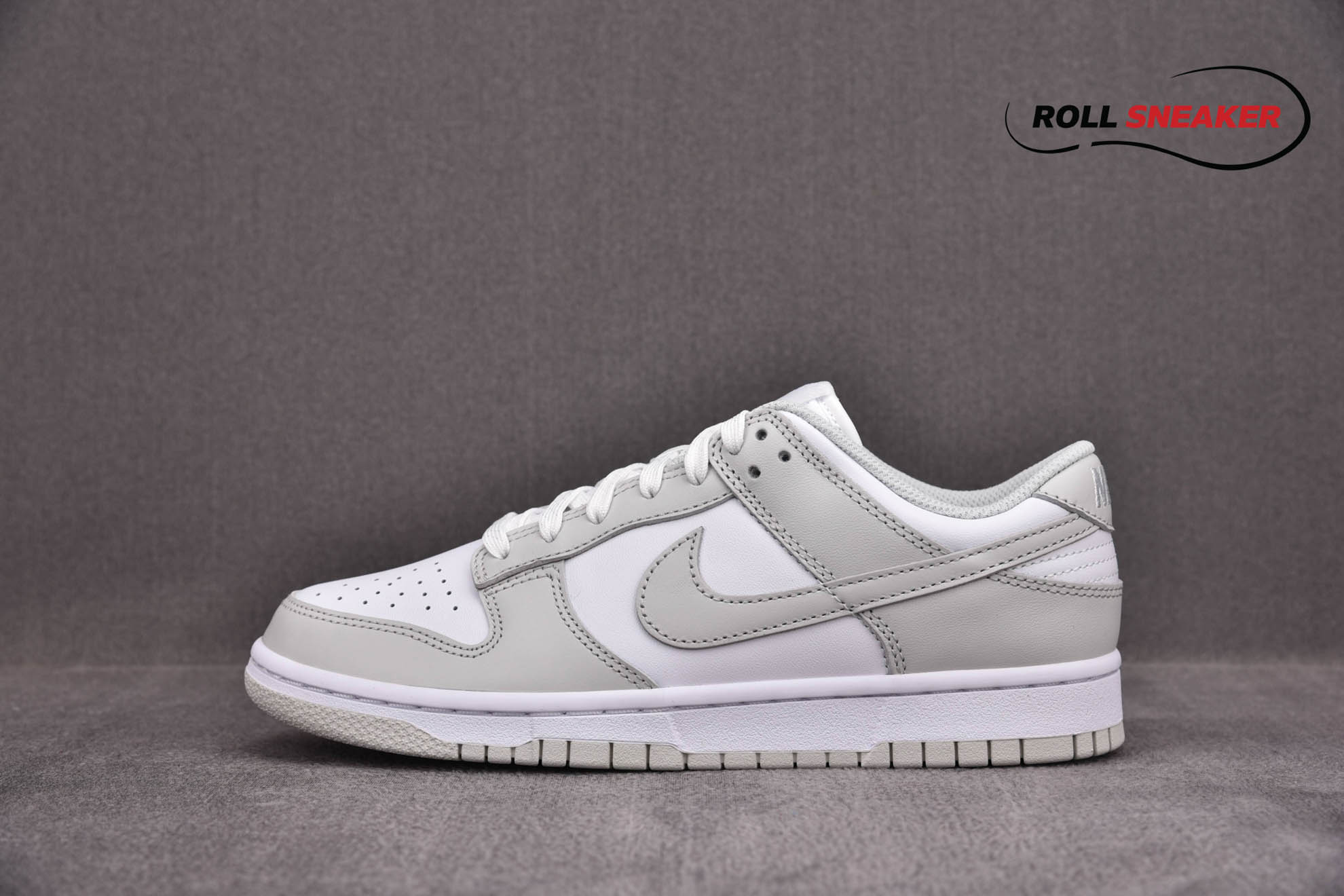 Nike Wmns Dunk Low ‘Photon Dust’