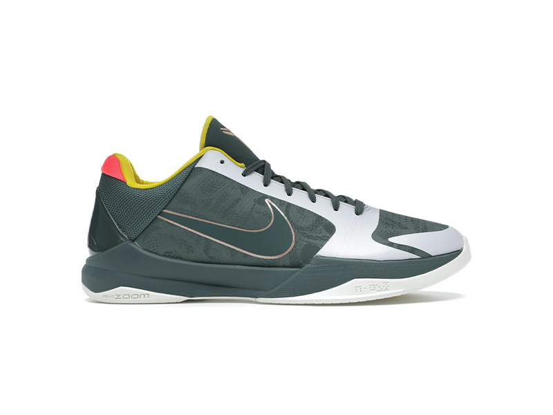 NK Zoom Kobe 5 Protro“EYBL Forest Green