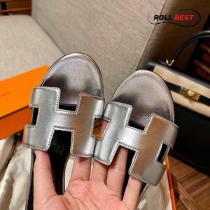 Dép Cao Gót Nữ Hermes Oasis Sandal Bạc Đen Da Nhăn