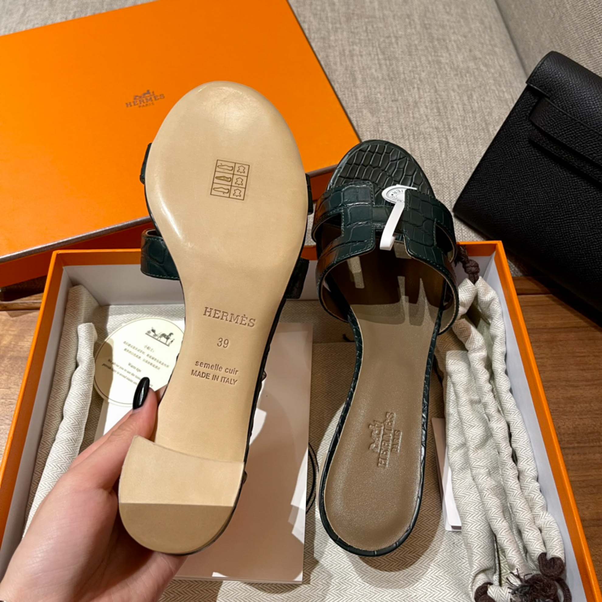 Dép Cao Gót Nữ Hermes Oasis Sandal Da Cá Sấu Green