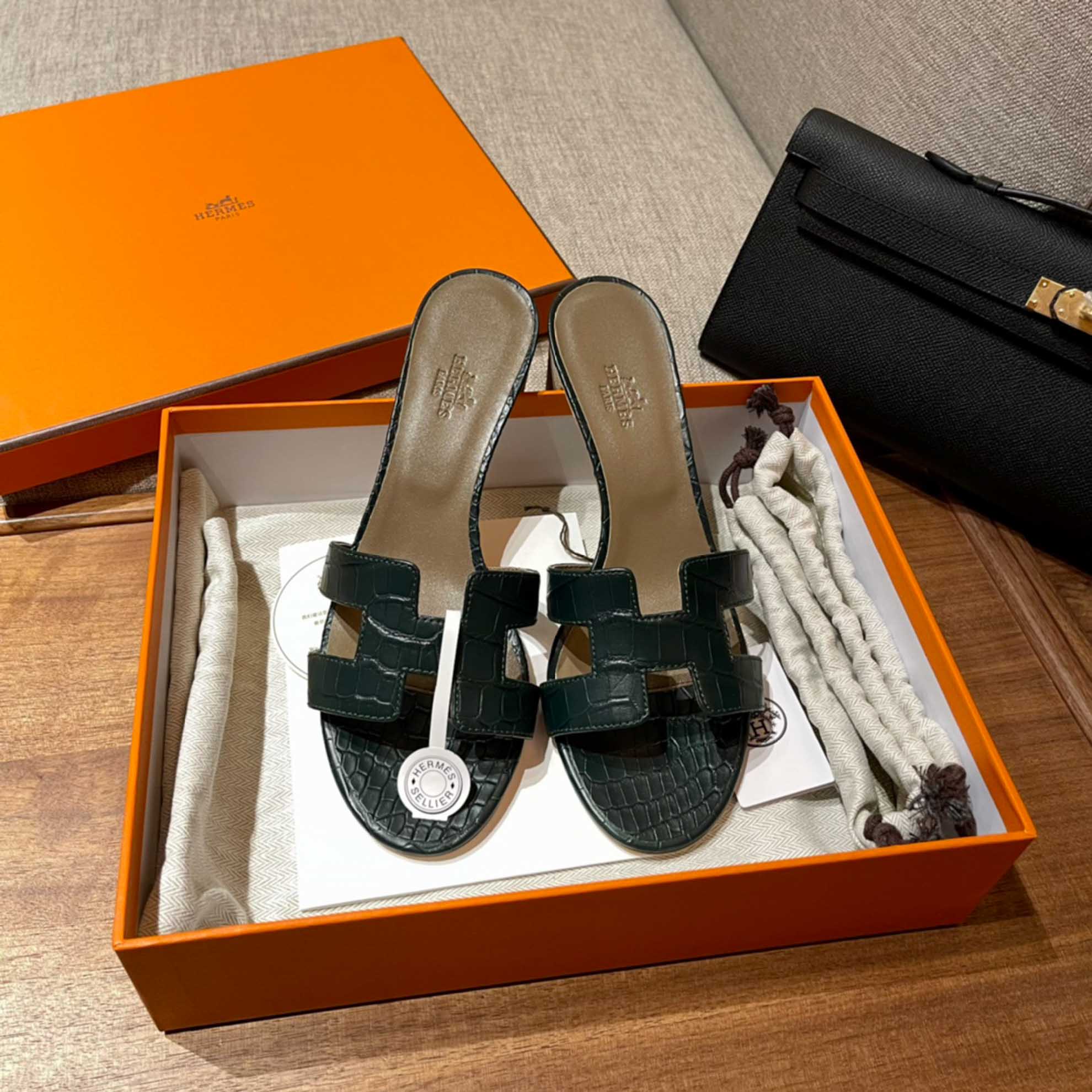 Dép Cao Gót Nữ Hermes Oasis Sandal Da Cá Sấu Green