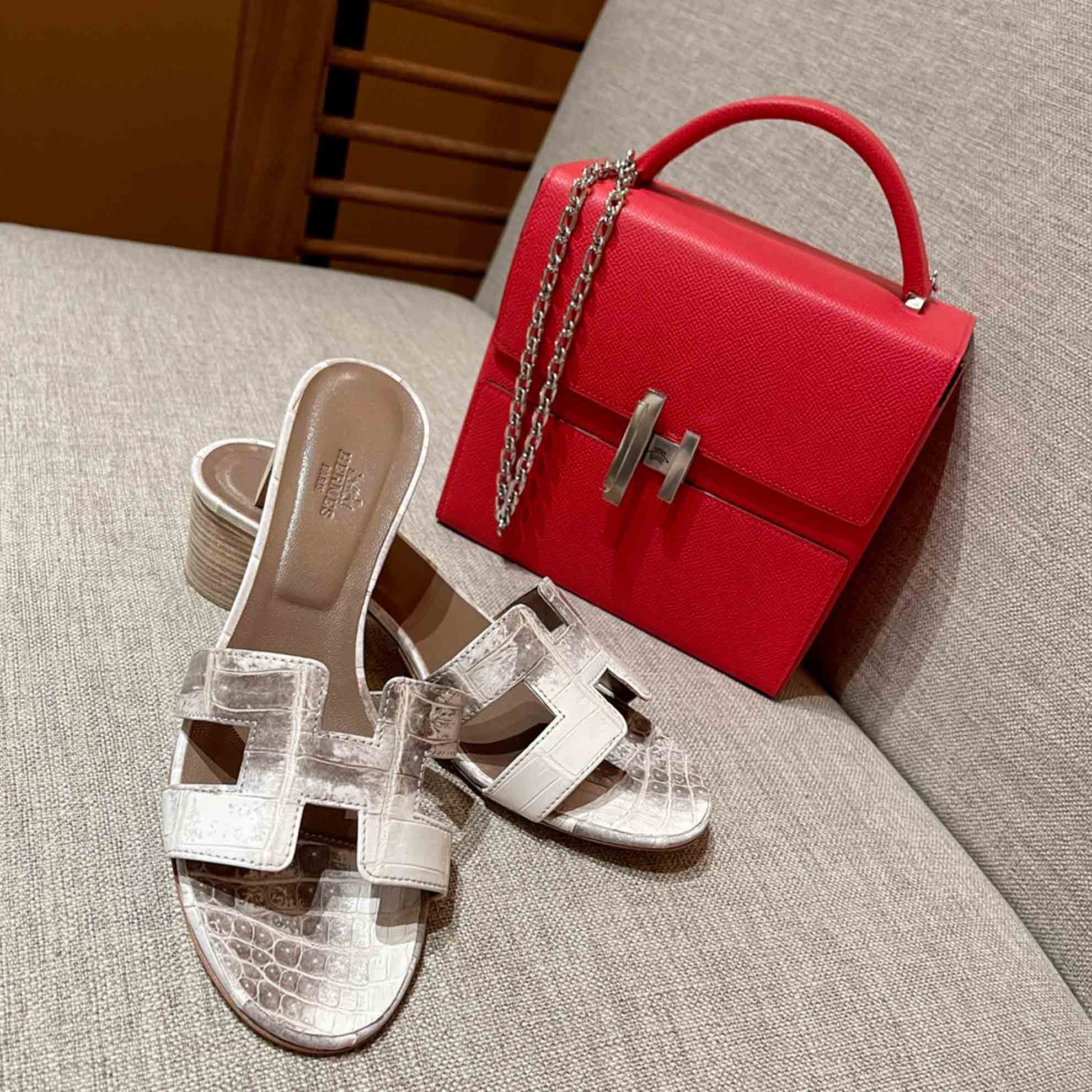 Dép Cao Gót Nữ Hermes Oasis Sandal Da Cá Sấu Trắng