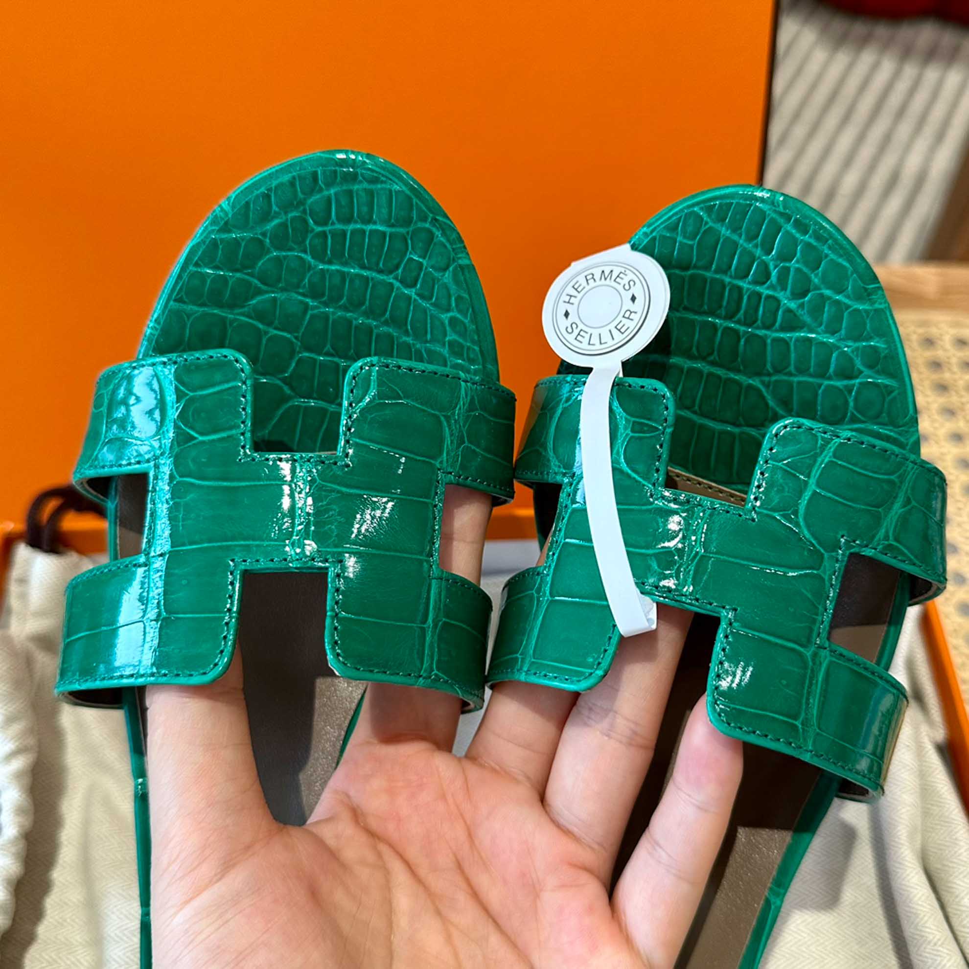 Dép Cao Gót Nữ Hermes Oasis Sandal Da Cá Sấu Xanh Nâu