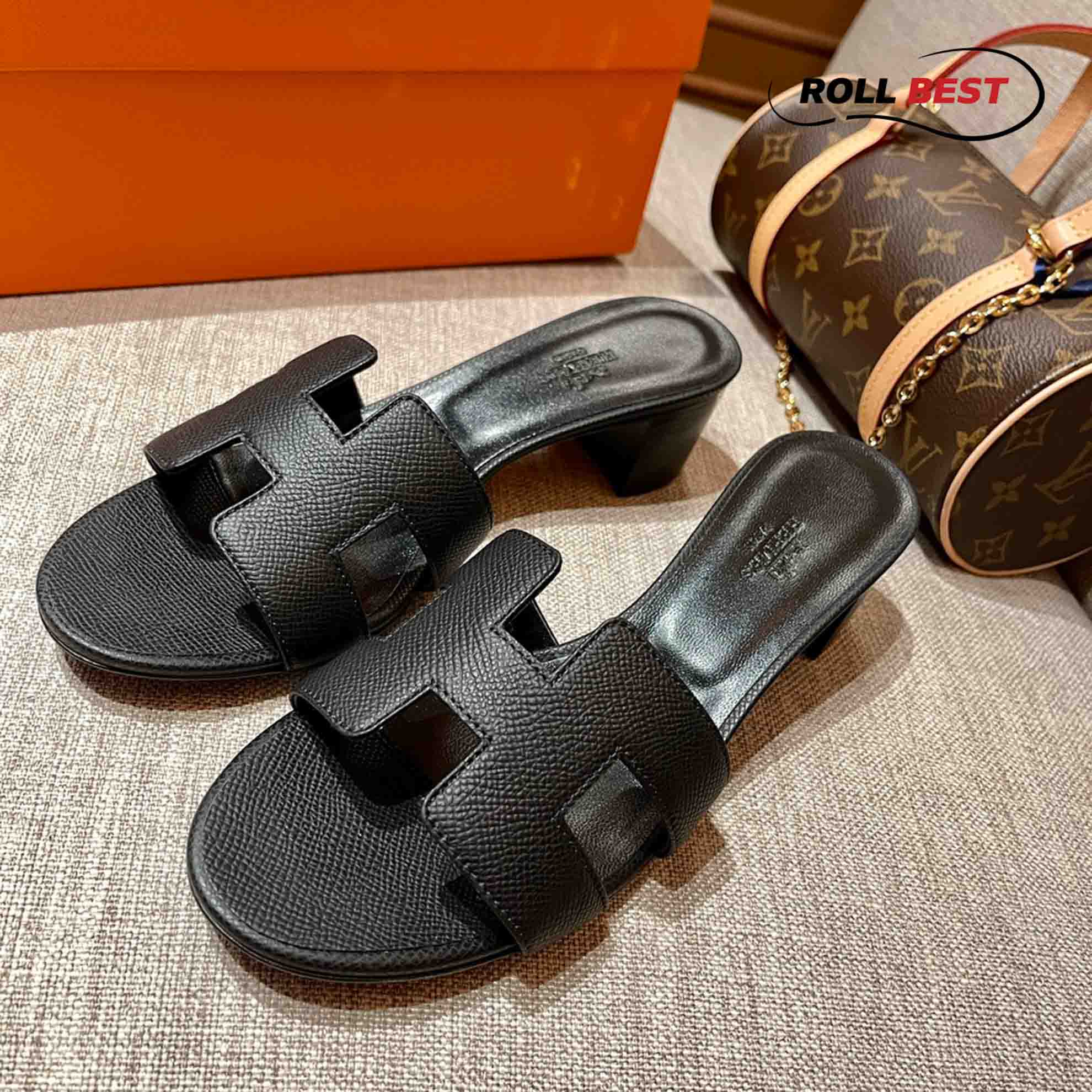 Dép Cao Gót Nữ Hermes Oasis Sandal Full Đen Nhăn