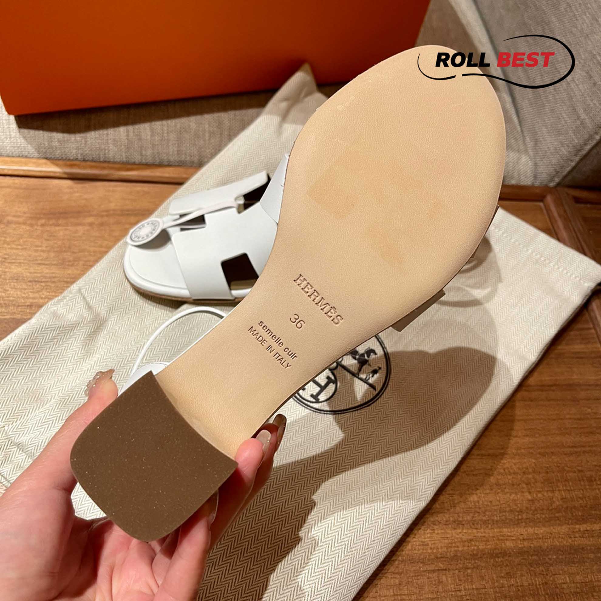 Dép Cao Gót Nữ Hermes Oasis Sandal Trắng có Quai