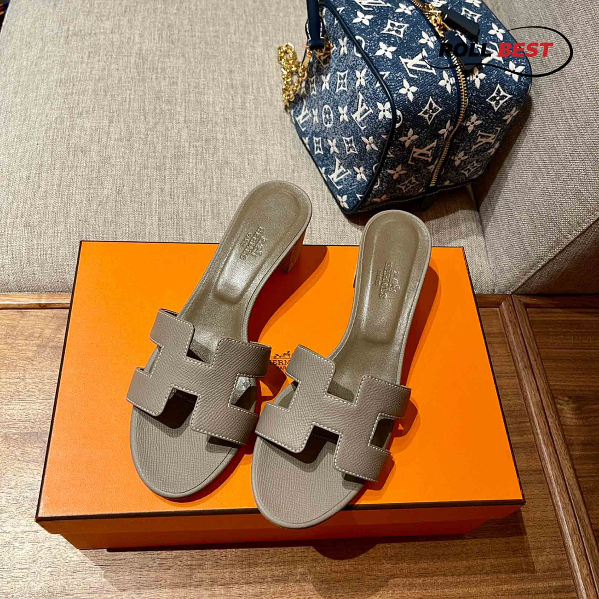 Dép Cao Gót Nữ Hermes Oasis Sandal Xám Da Nhăn