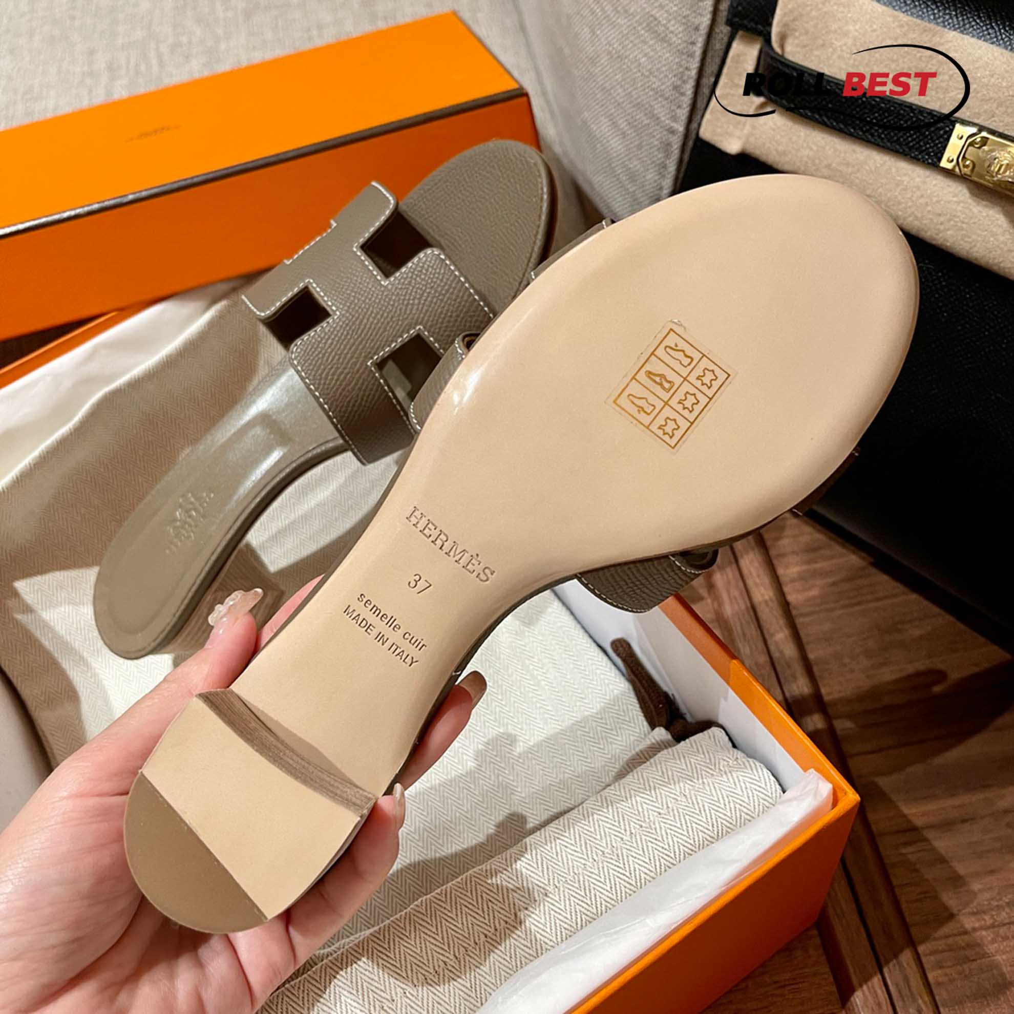 Dép Cao Gót Nữ Hermes Oasis Sandal Xám Da Nhăn