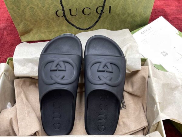 Dép Gucci Slide Sandal With Interlocking G Đen
