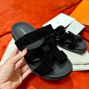 Dép Hermes Chypre Sandal Black Suede