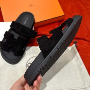 Dép Hermes Chypre Sandal Black Suede