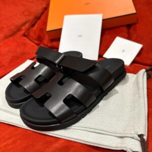 Dép Hermes Chypre Sandal Full Đen Da Trơn