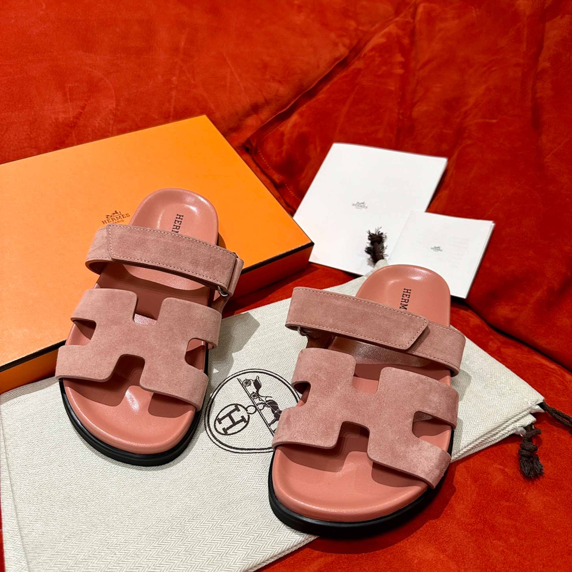 Dép Hermes Chypre Sandal Light Pink Suede