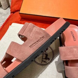 Dép Hermes Chypre Sandal Light Pink Suede