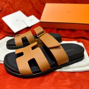 Dép Hermes Chypre Sandal Natural Black Epsom Leather