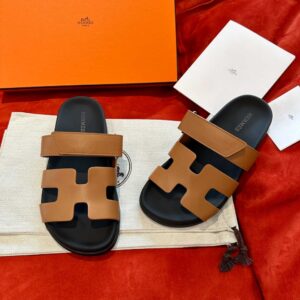 Dép Hermes Chypre Sandal Natural Black Smooth Calfskin Leather