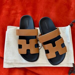 Dép Hermes Chypre Sandal Natural Black Smooth Calfskin Leather