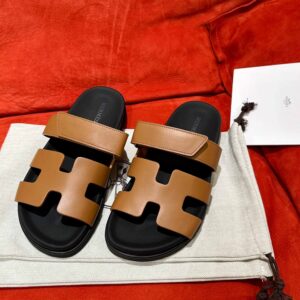 Dép Hermes Chypre Sandal Natural Black Smooth Calfskin Leather