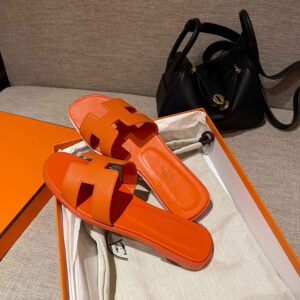 Dép Nữ Hermes Oran Sandal Cam Nhăn