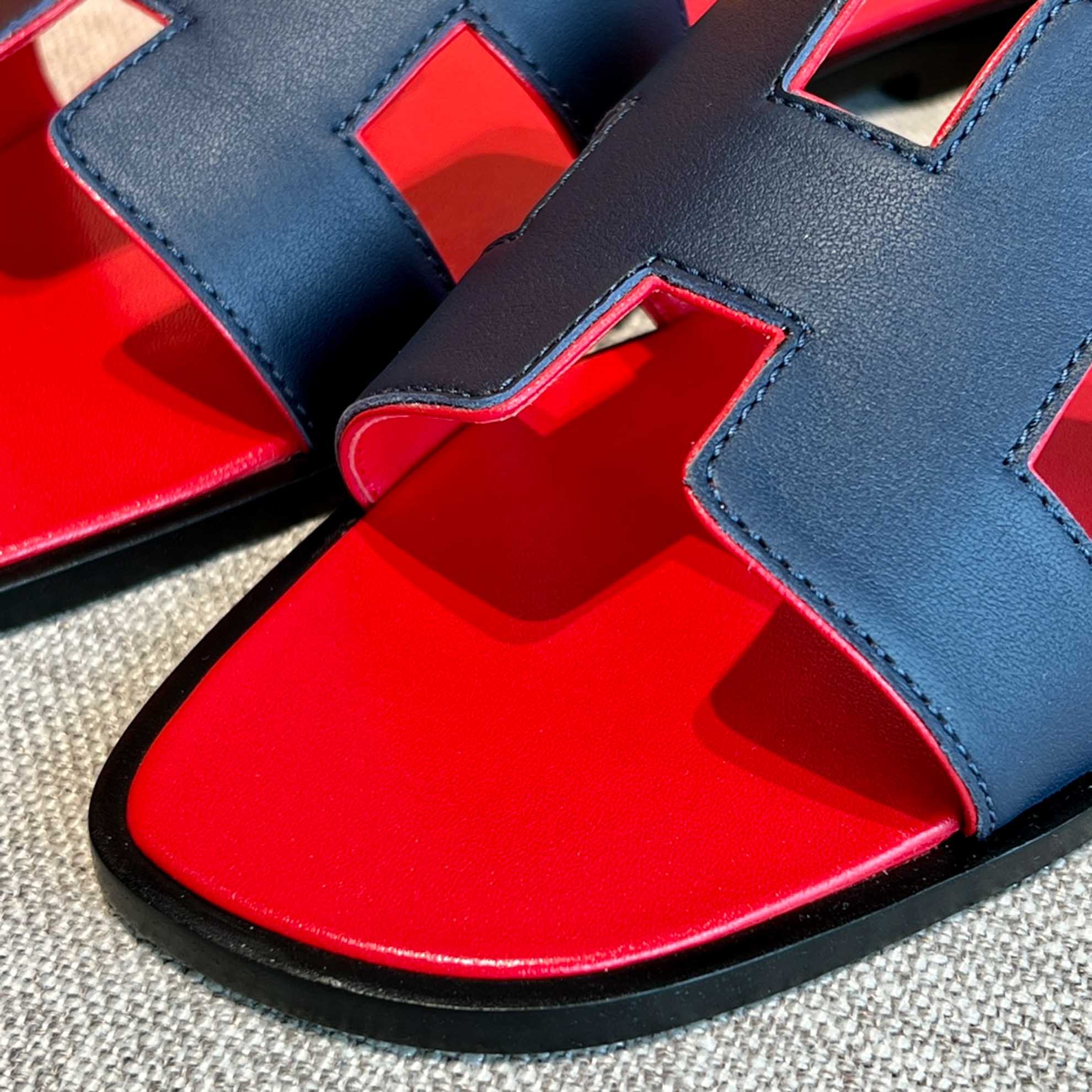 Dép Nữ Hermes Oran Sandal Đen Đỏ Trơn 