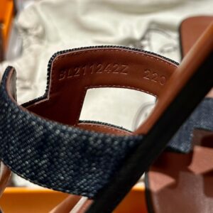 Dép Nữ Hermes Oran Sandal Đen Nâu Denim