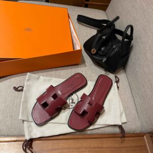 Dép Nữ Hermes Oran Sandal Đỏ Đậm Viền Đen Trơn