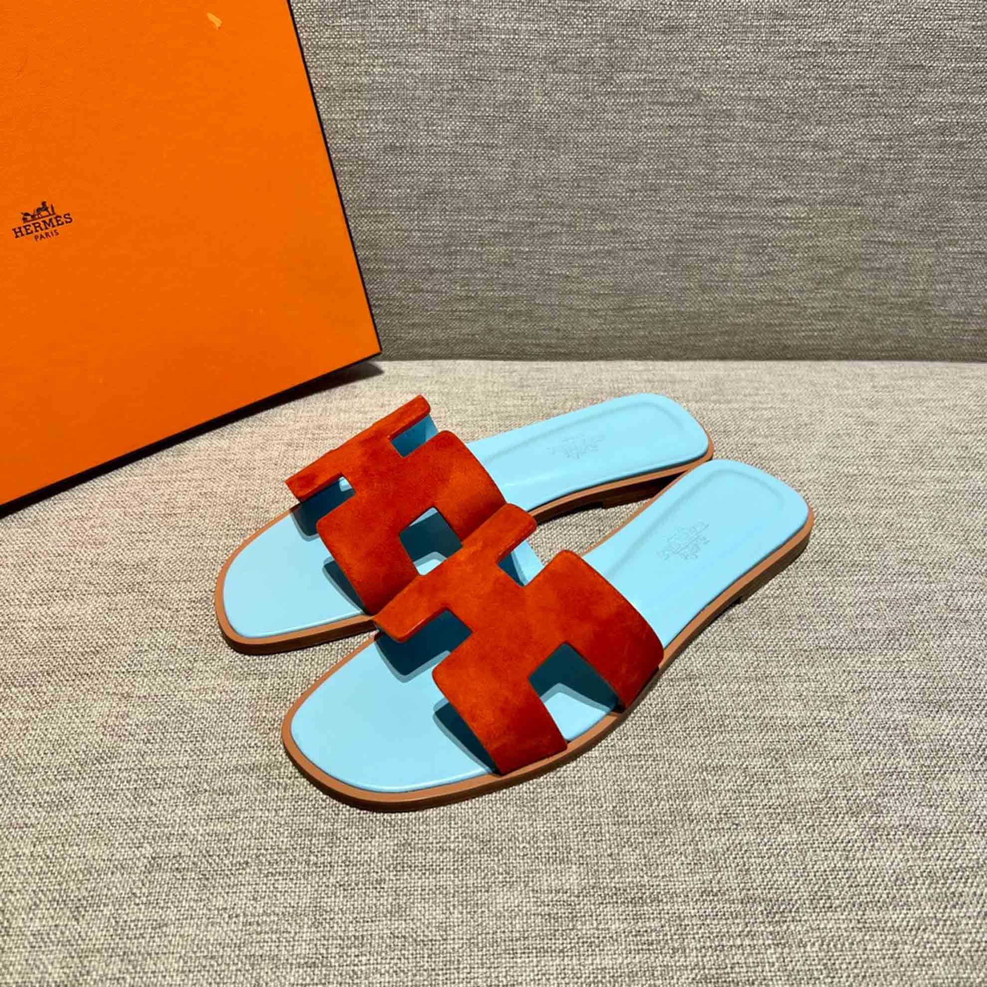 Dép Nữ Hermes Oran Sandal Đỏ Xanh Da Lộn