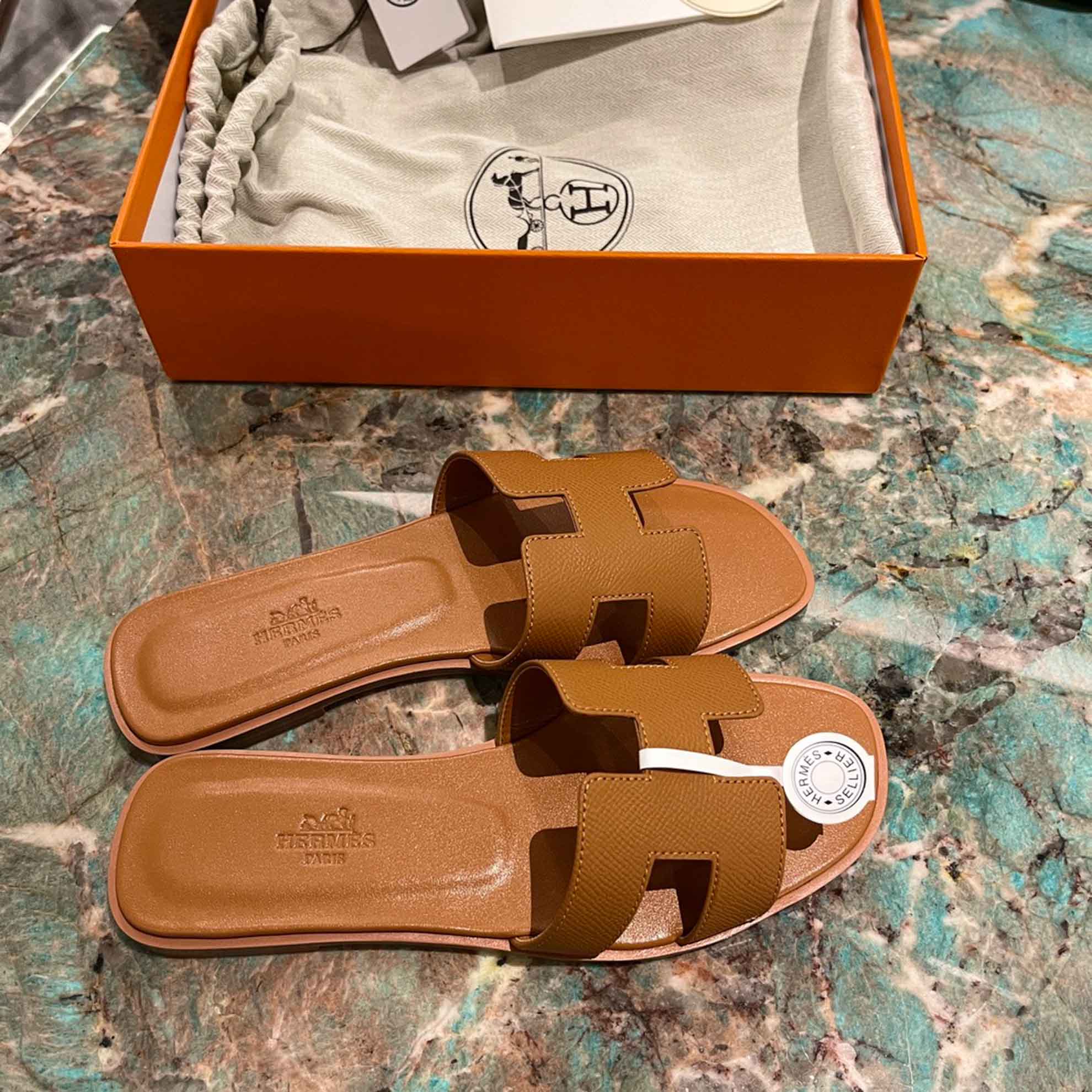 Dép Nữ Hermes Oran Sandal Full Nâu Nhăn