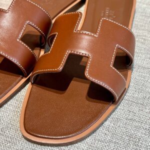 Dép Nữ Hermes Oran Sandal Nâu Đậm Trơn