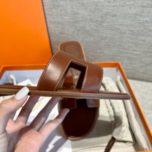 Dép Nữ Hermes Oran Sandal Nâu Đậm Trơn