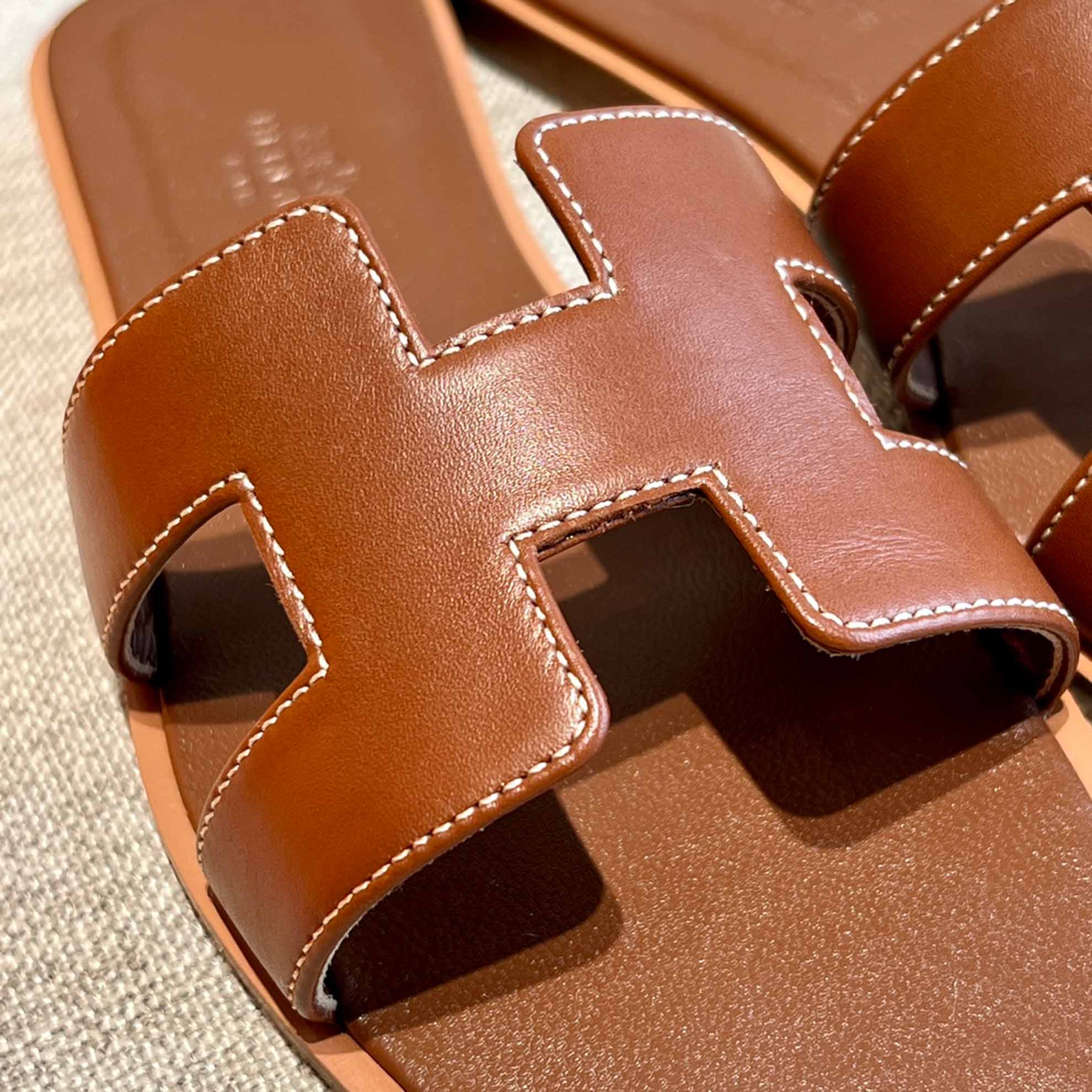 Dép Nữ Hermes Oran Sandal Nâu Đậm Trơn