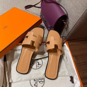 Dép Nữ Hermes Oran Sandal Trà Sữa Viền Đen Trơn