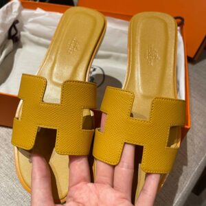 Dép Nữ Hermes Oran Sandal Vàng Nhăn