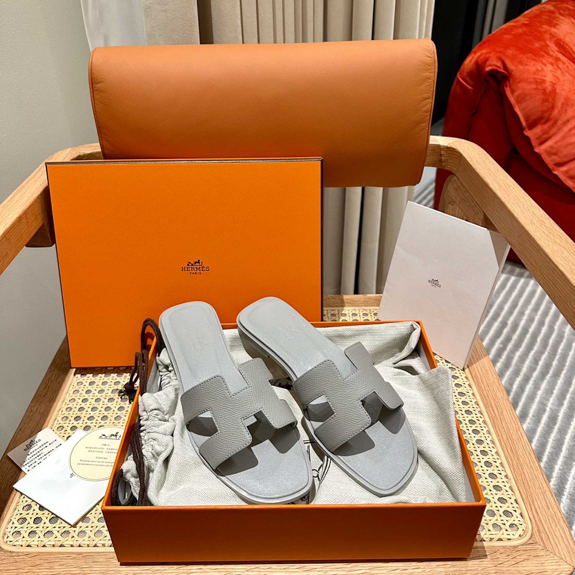 Dép Nữ Hermes Oran Sandal Xám Nhám