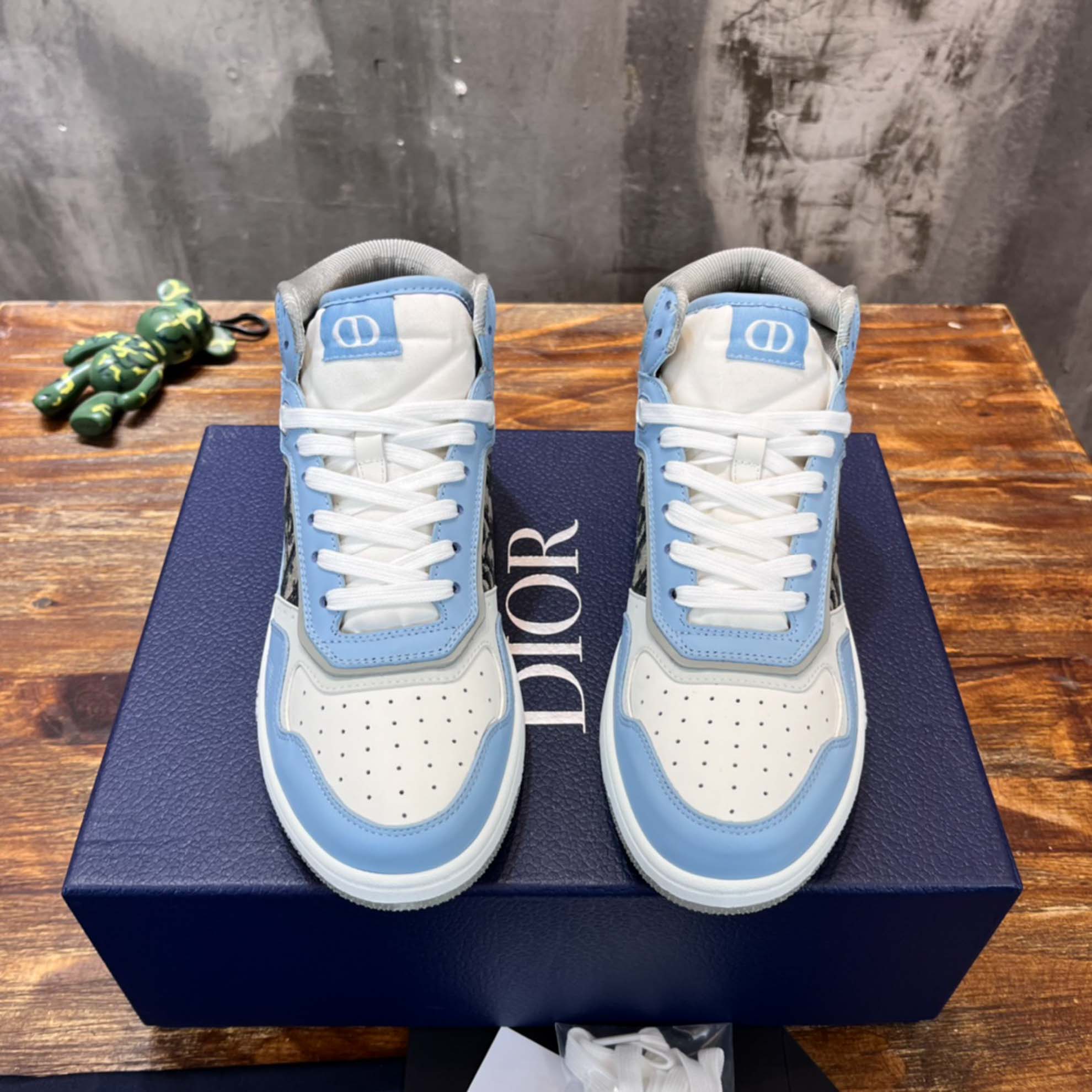 Giày Dior B27 High Light Blue and White Gray họa tiết vải Dior Oblique Jacquard 